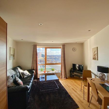 Leeds Dock Apartment ภายนอก รูปภาพ